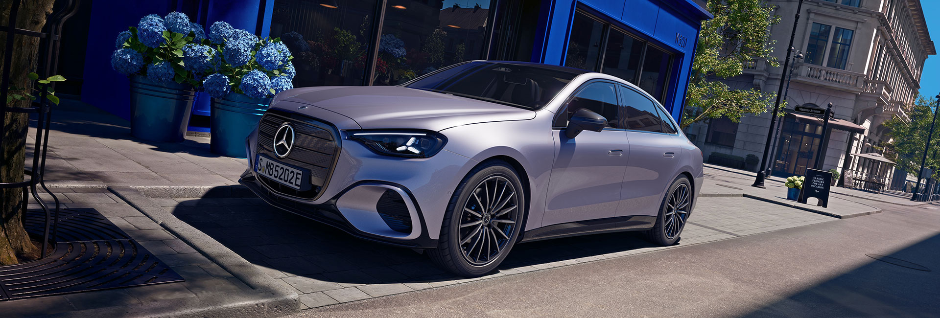 Die erste vollelektrische Mercedes-Benz C-Klasse in der Frontansicht